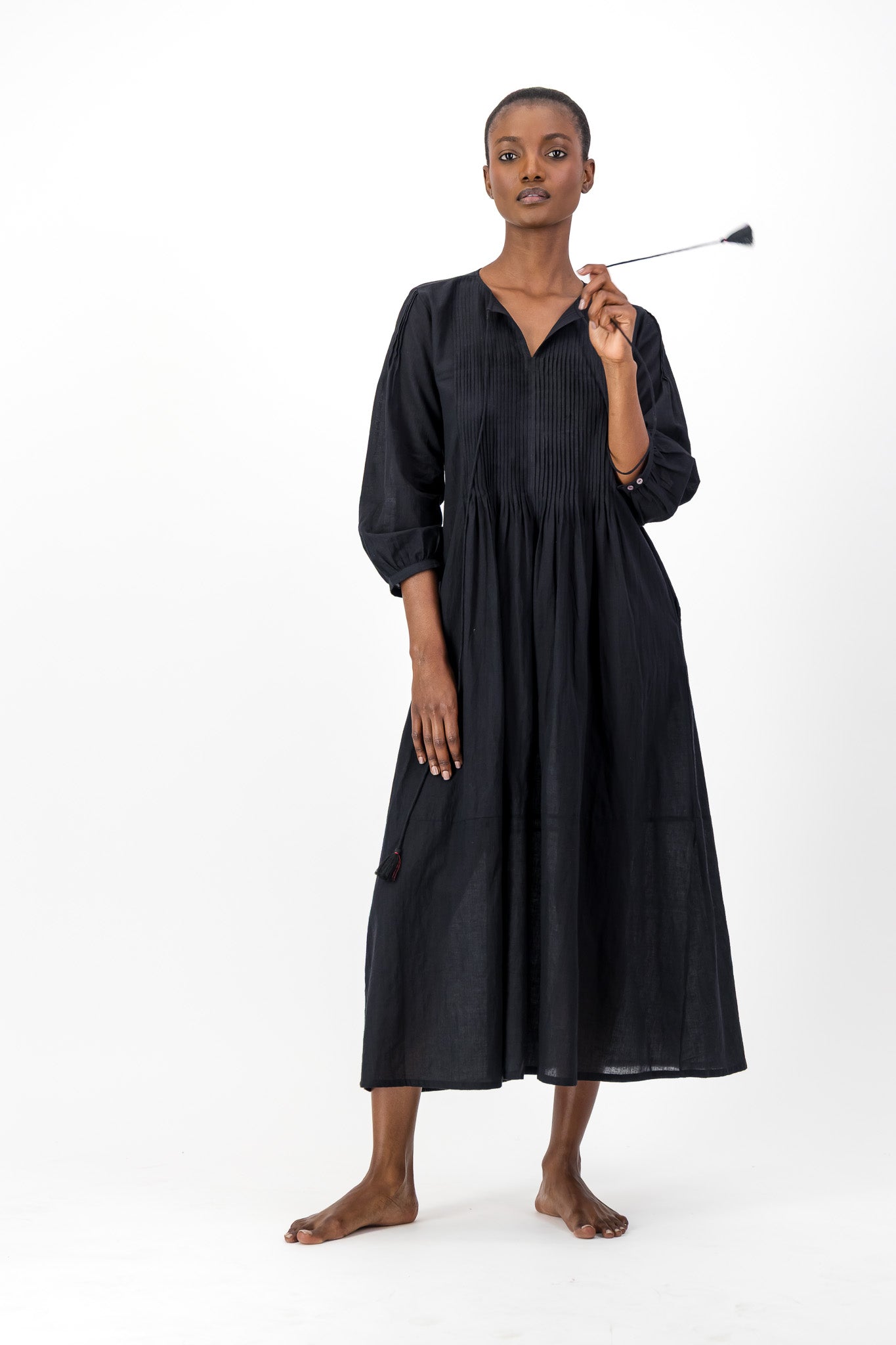 Handloom Long Pleated Kaftan - Black