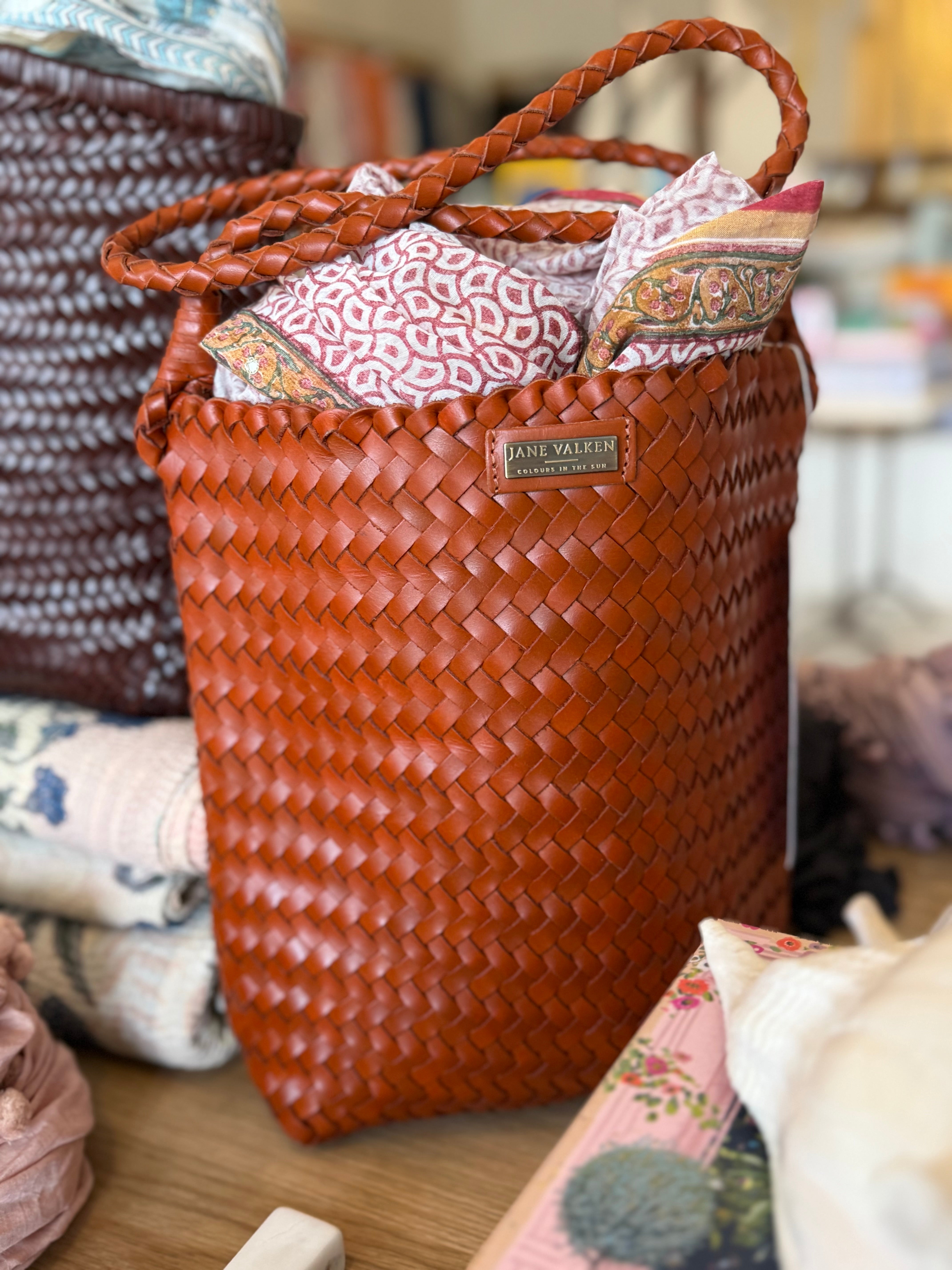 Medium Sling Leather Braided Bag - Rust
