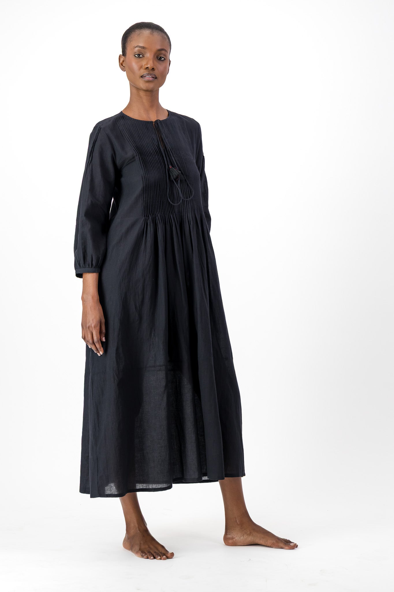 Handloom Long Pleated Kaftan - Black