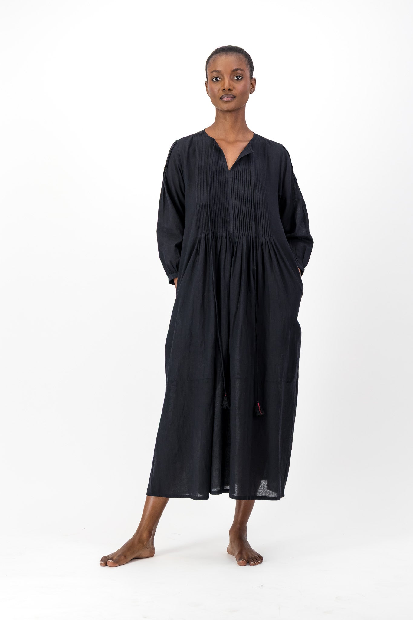 Handloom Long Pleated Kaftan - Black