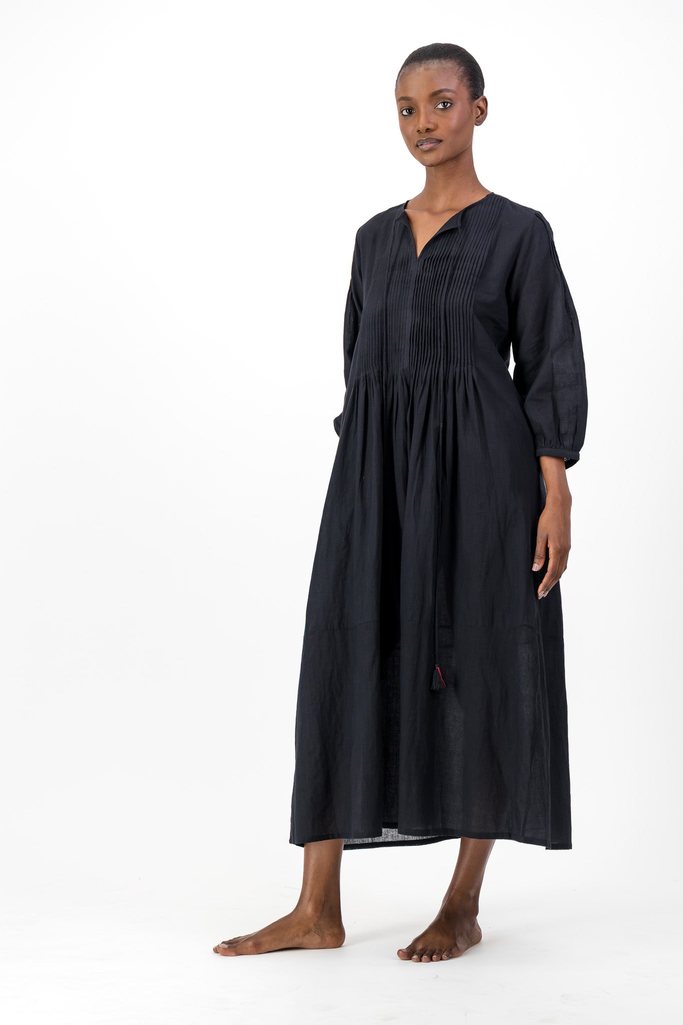 Handloom Long Pleated Kaftan - Black