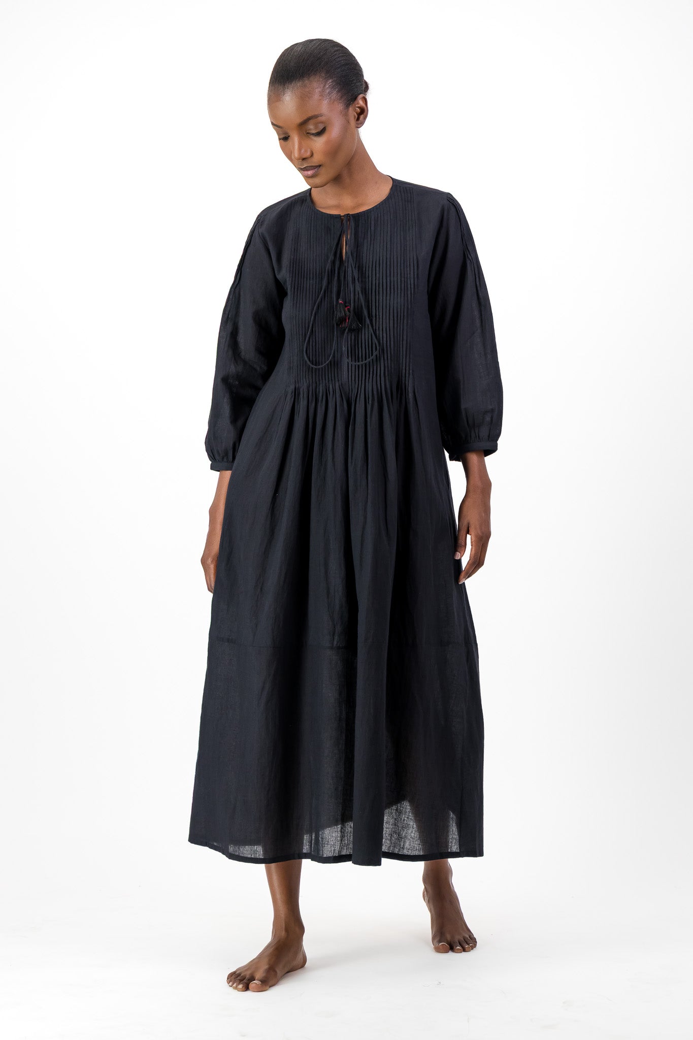 Handloom Long Pleated Kaftan - Black